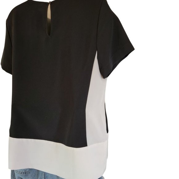 Woman's Top Short Sleeve Black with White Small Petite - Picture 8 of 12